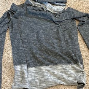 Casual loose turtle neck